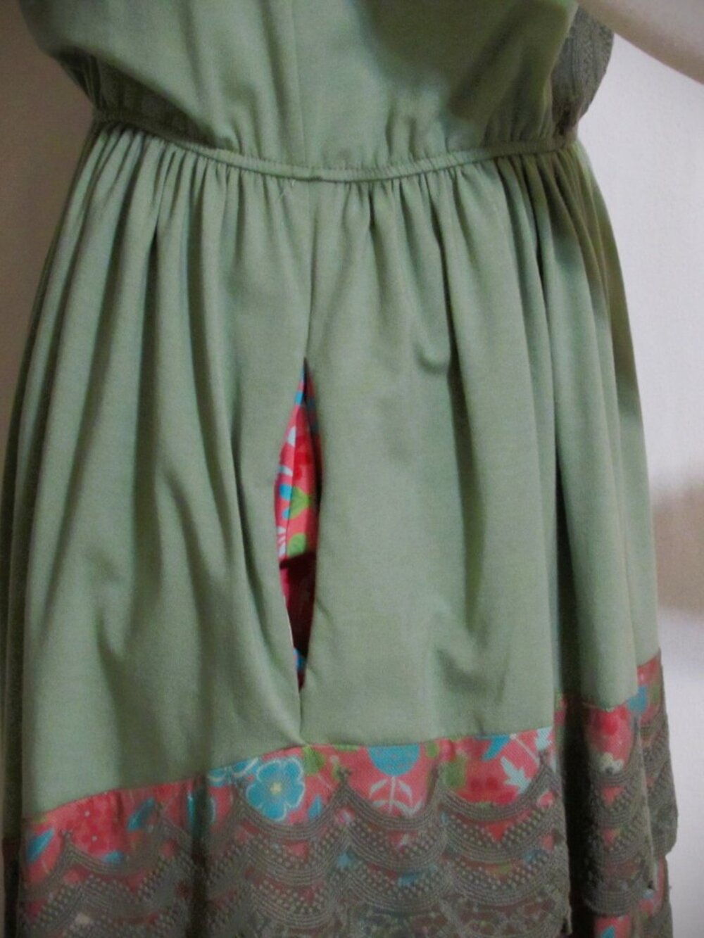 NEW Womens Ladies MATILDA JANE Olive Pink Floral Tiered Knee Dress L Orig $85 - Picture 6 of 10